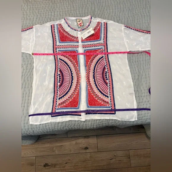 Johnny Was NWT
THE AUDREY MANDARIN COLLAR SHIRT, MAURA
- WHITE, XL - Picture 9 of 13